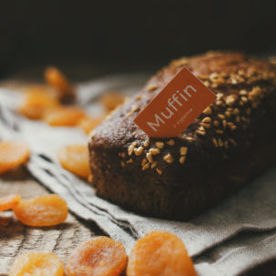 Muffin with dried apricots